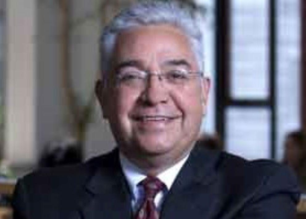 Prof. Leo Martinez, '71